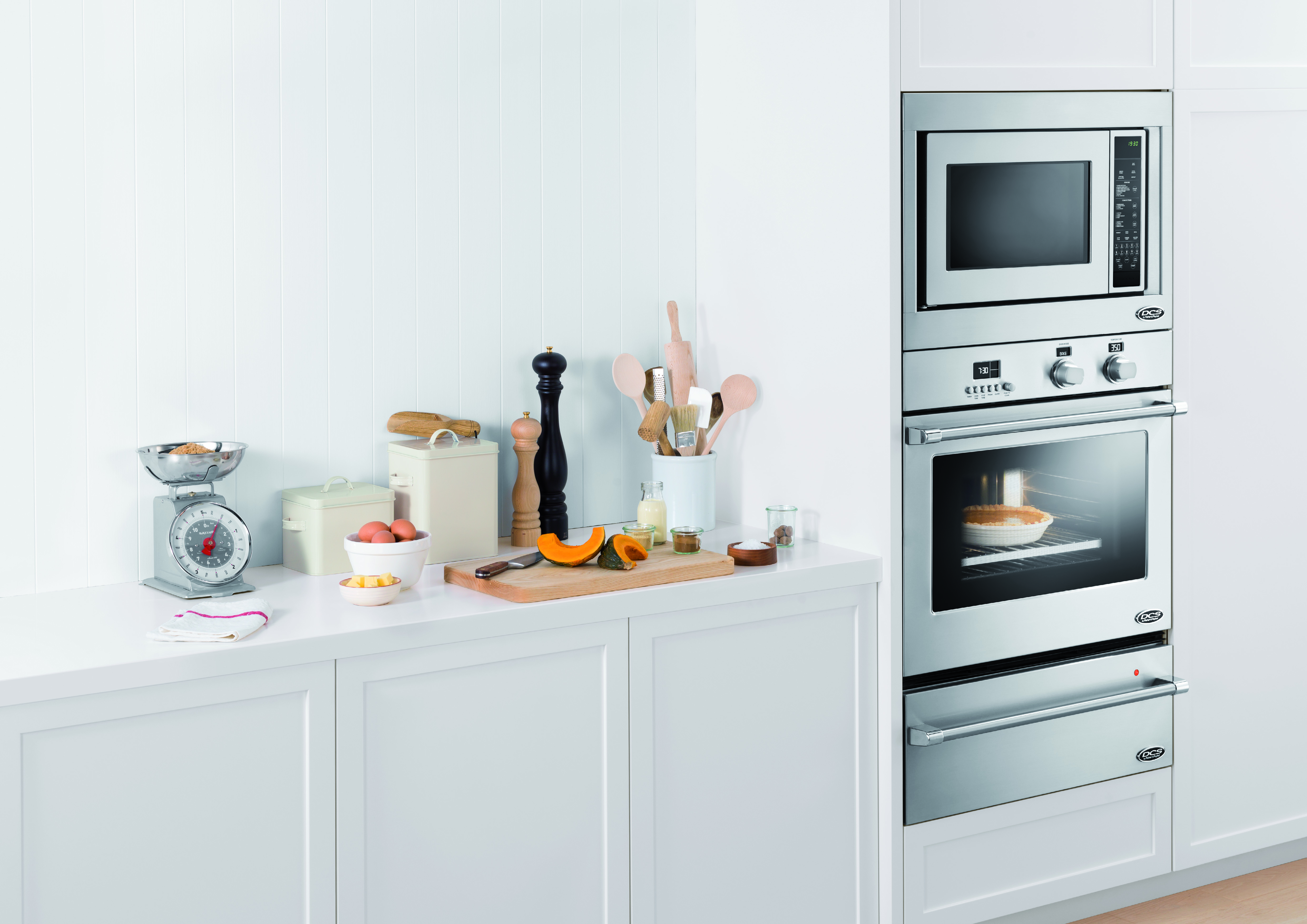 DCS By Fisher Paykel Launches New Line Of Professional Kitchen   CMO 24SS 2 WOSV 30 WDV 30 Insitu 1340 A3 300 CMYK 